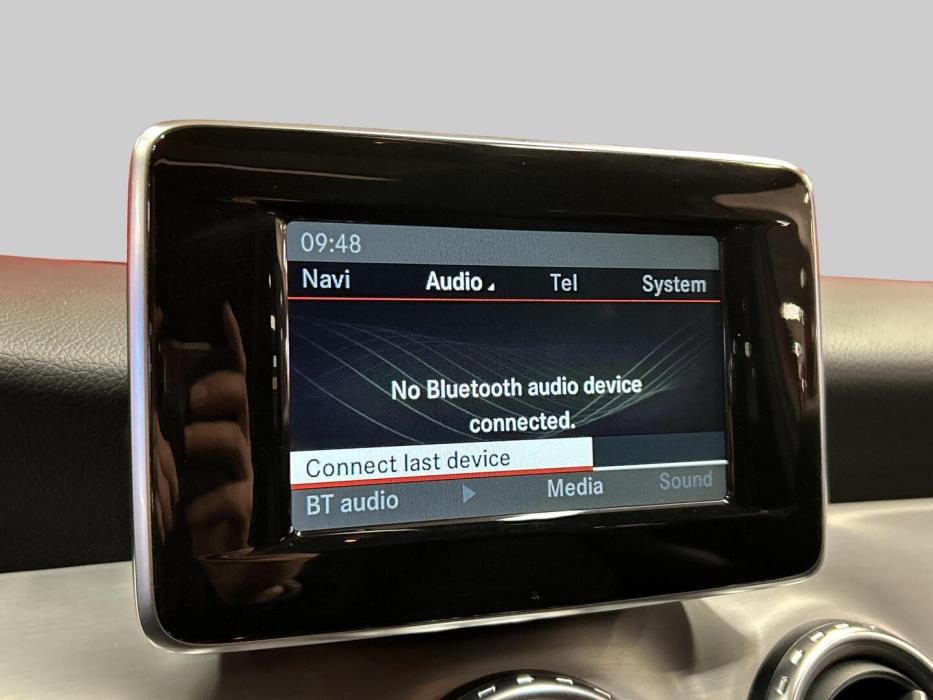 MERCEDES-BENZ GLA 2015