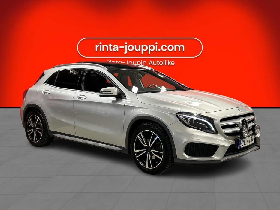 MERCEDES-BENZ GLA 2015