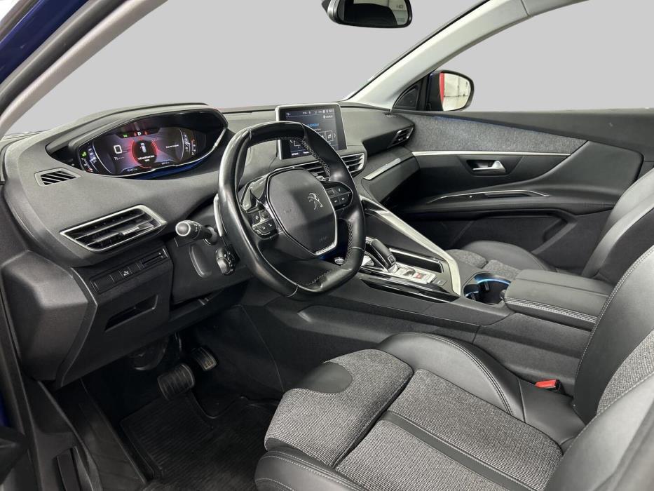 PEUGEOT 3008 2019