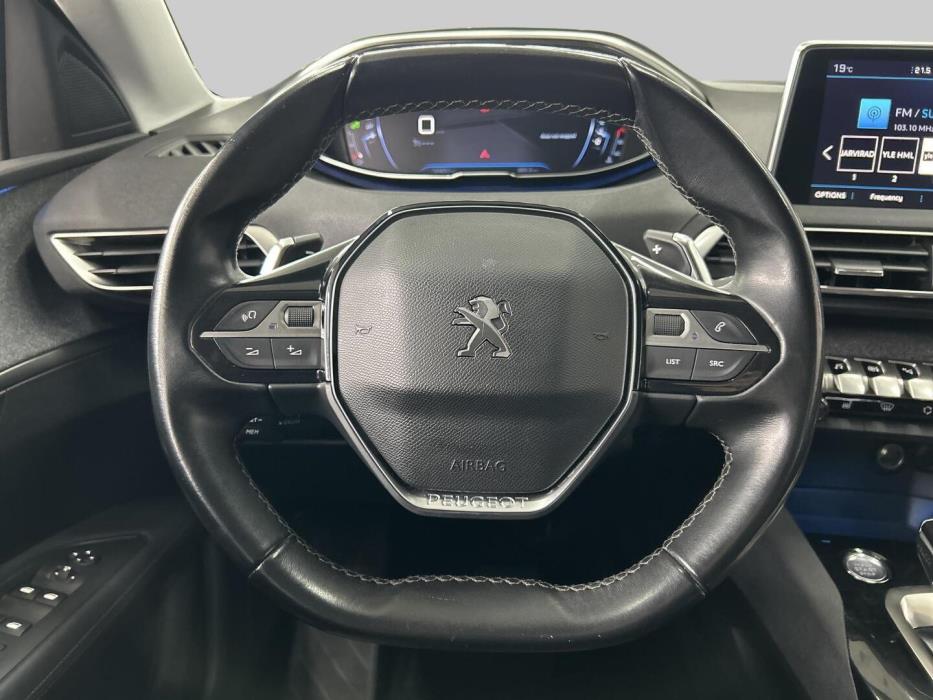 PEUGEOT 3008 2019