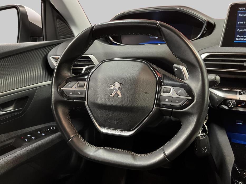 PEUGEOT 3008 2019
