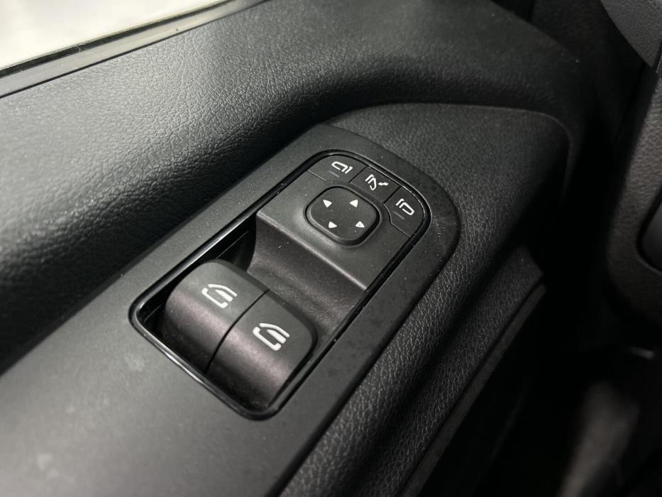 MERCEDES-BENZ Sprinter 2019