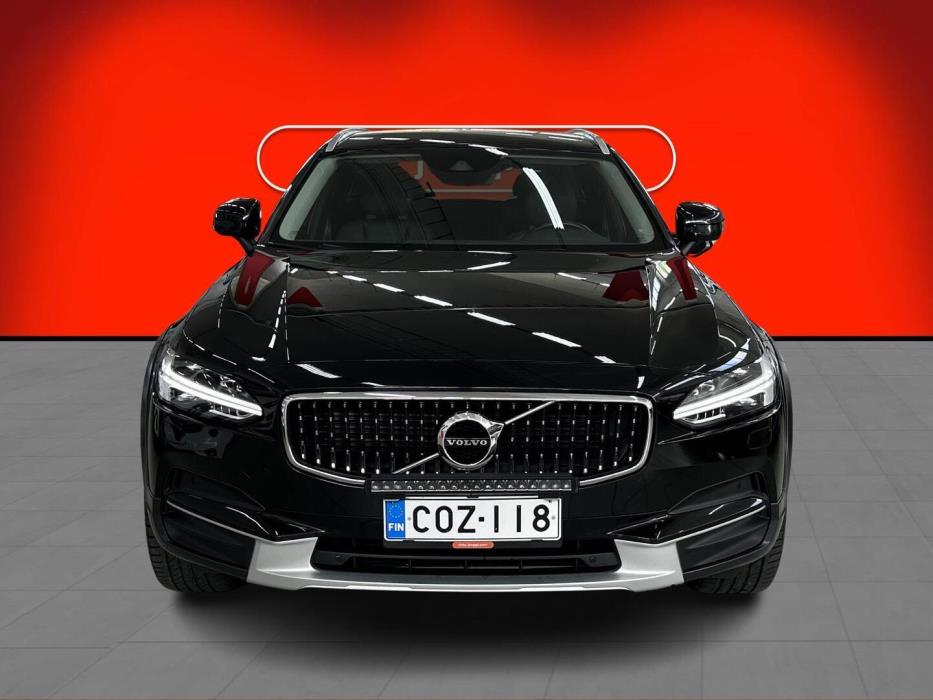 VOLVO V90 Cross Country 2018