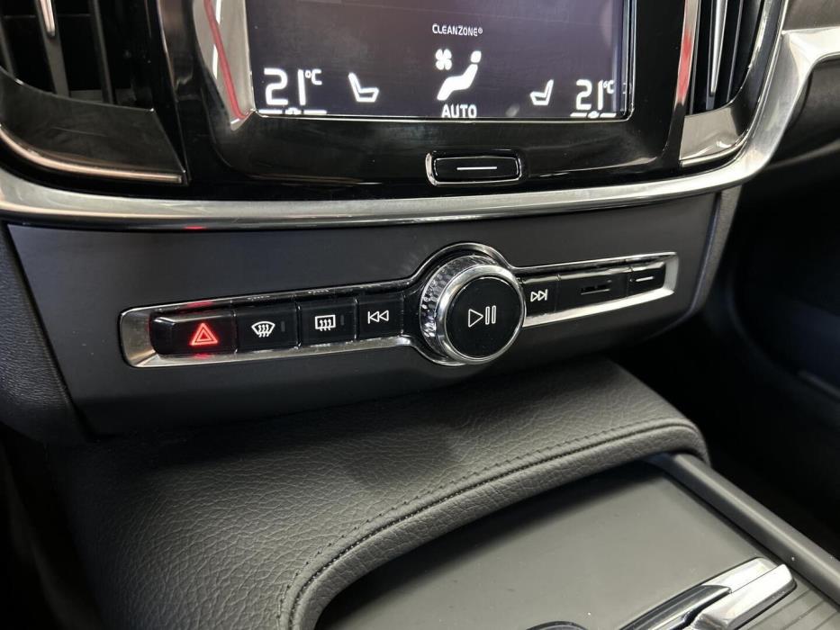 VOLVO V90 Cross Country 2018