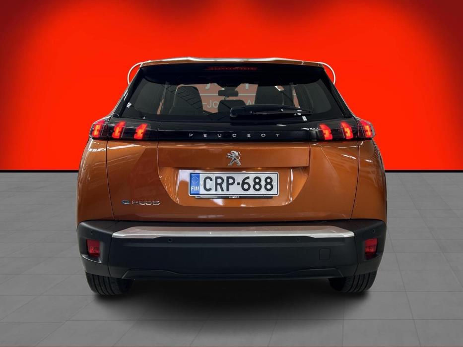 PEUGEOT e-2008 2023