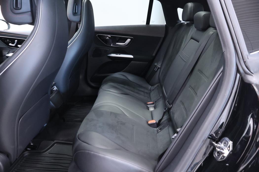 MERCEDES-BENZ EQE 2023