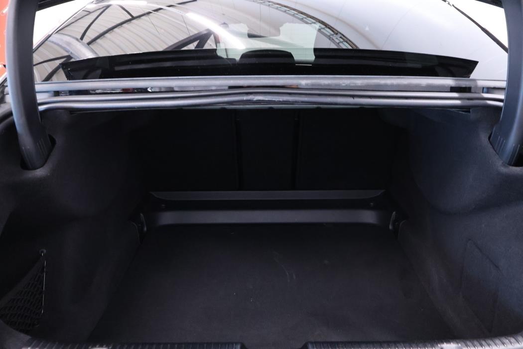 MERCEDES-BENZ EQE 2023