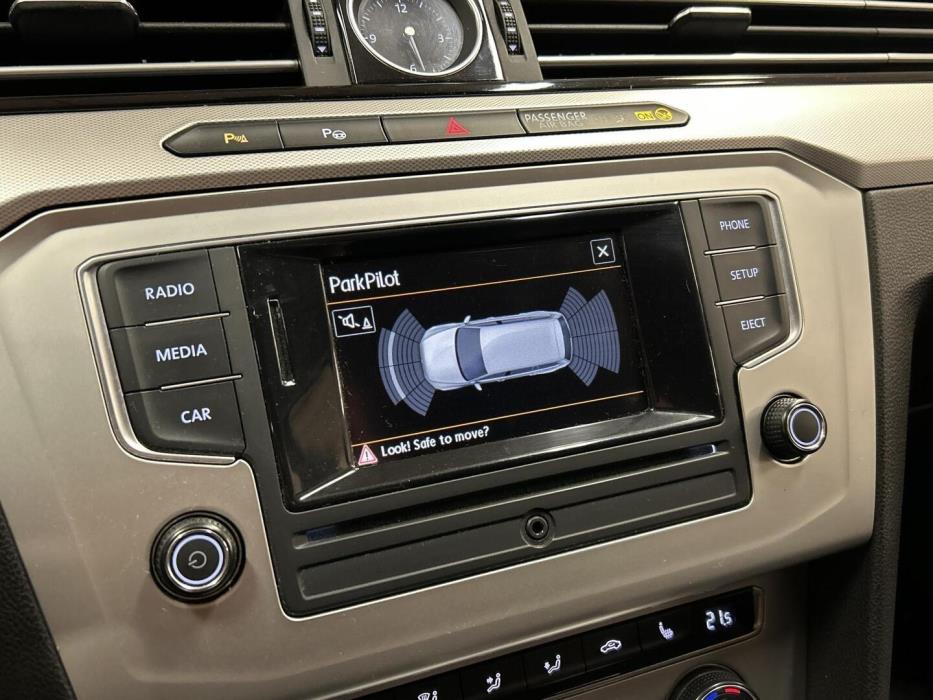 VOLKSWAGEN Passat 2015