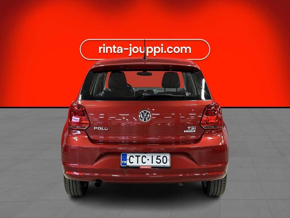 VOLKSWAGEN Polo 2015