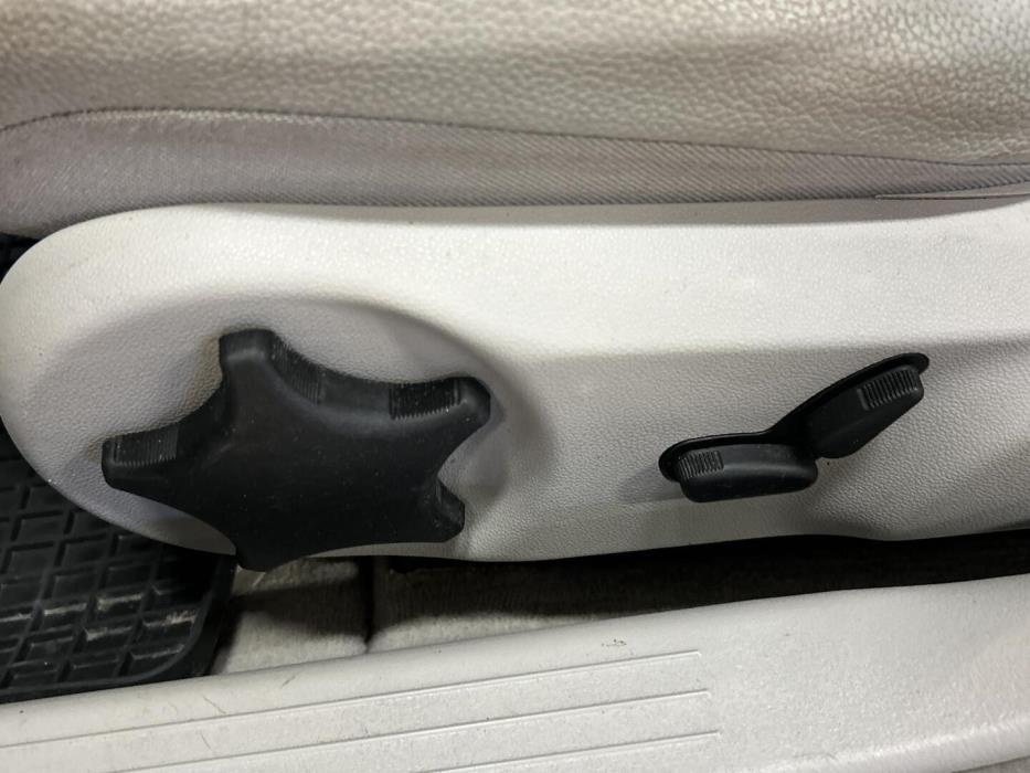 MERCEDES-BENZ C 2005