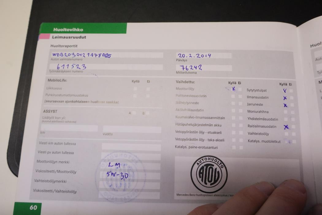 MERCEDES-BENZ C 2005