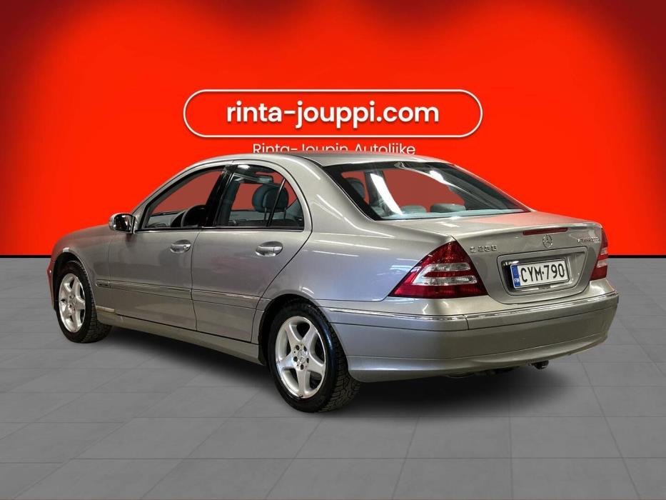 MERCEDES-BENZ C 2005