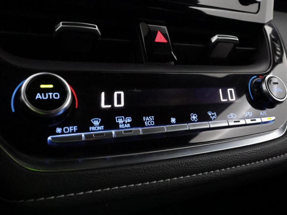 TOYOTA COROLLA 2019