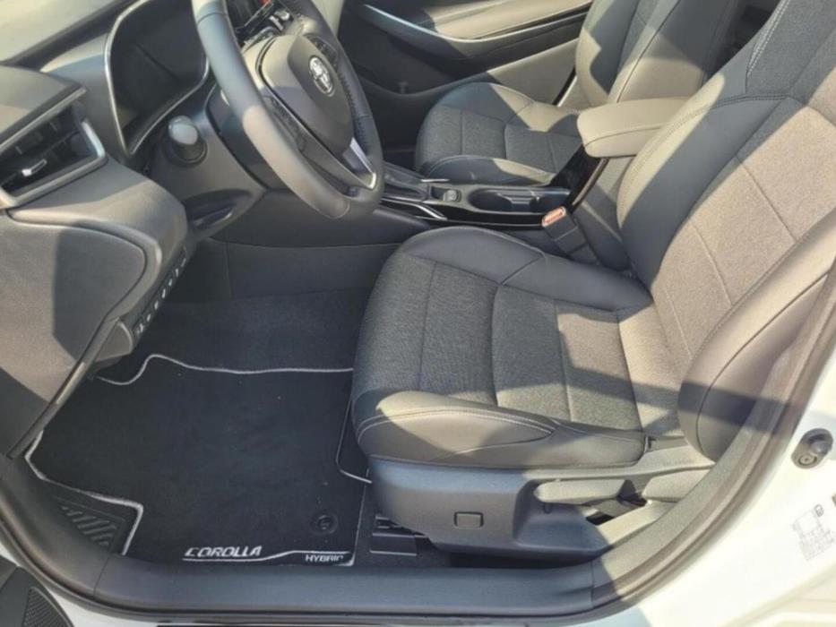 TOYOTA COROLLA 2024