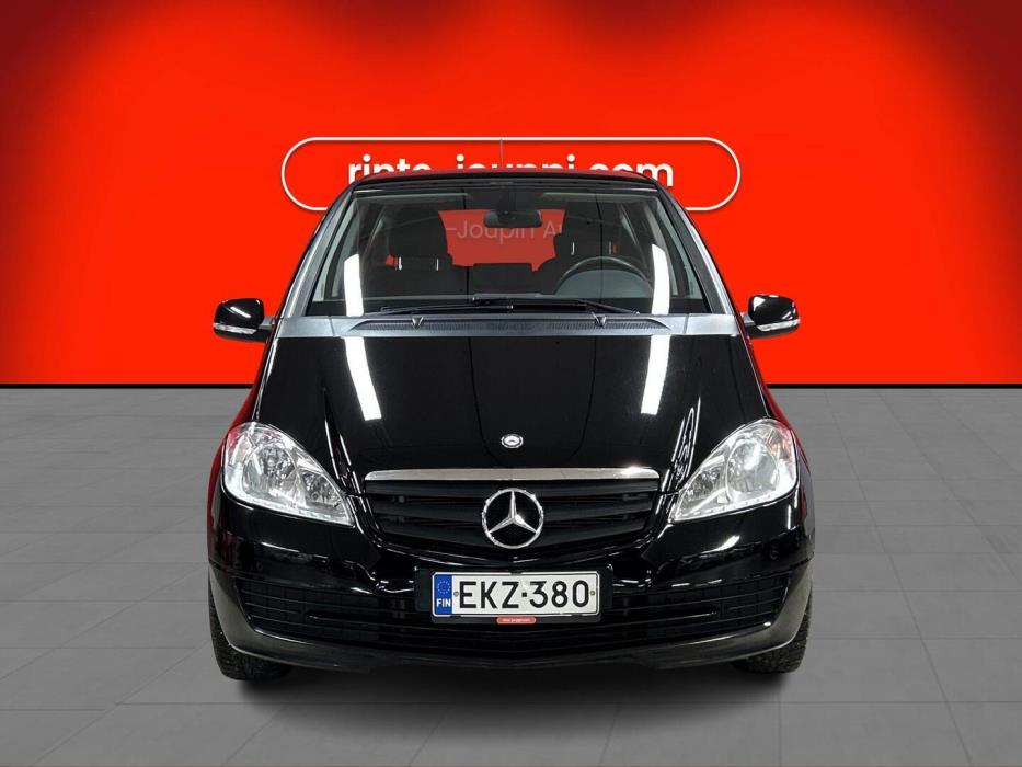 MERCEDES-BENZ A 2010