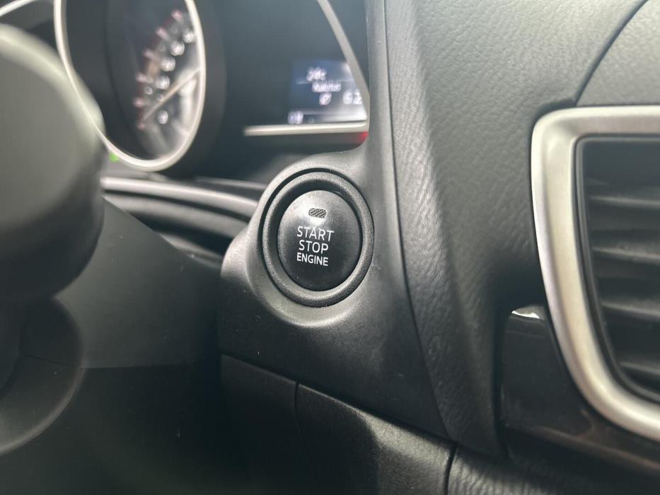 MAZDA Mazda3 2013