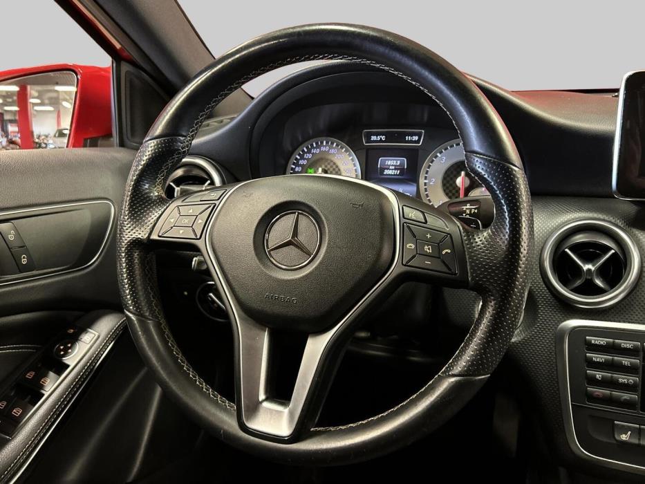 MERCEDES-BENZ A 2014