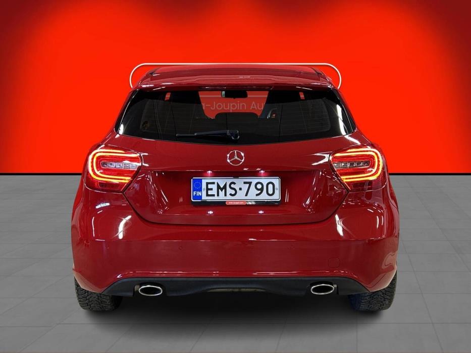 MERCEDES-BENZ A 2014