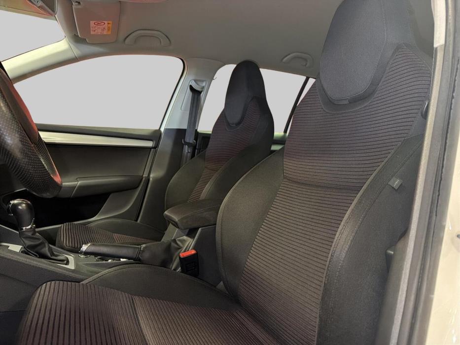 SKODA Octavia 2015