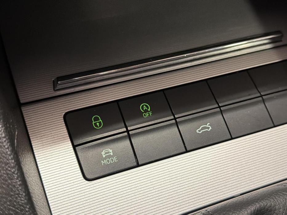 SKODA Octavia 2015