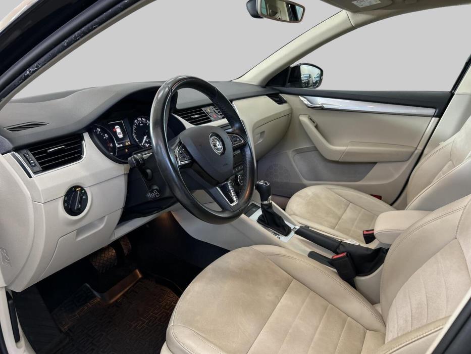 SKODA Octavia 2016