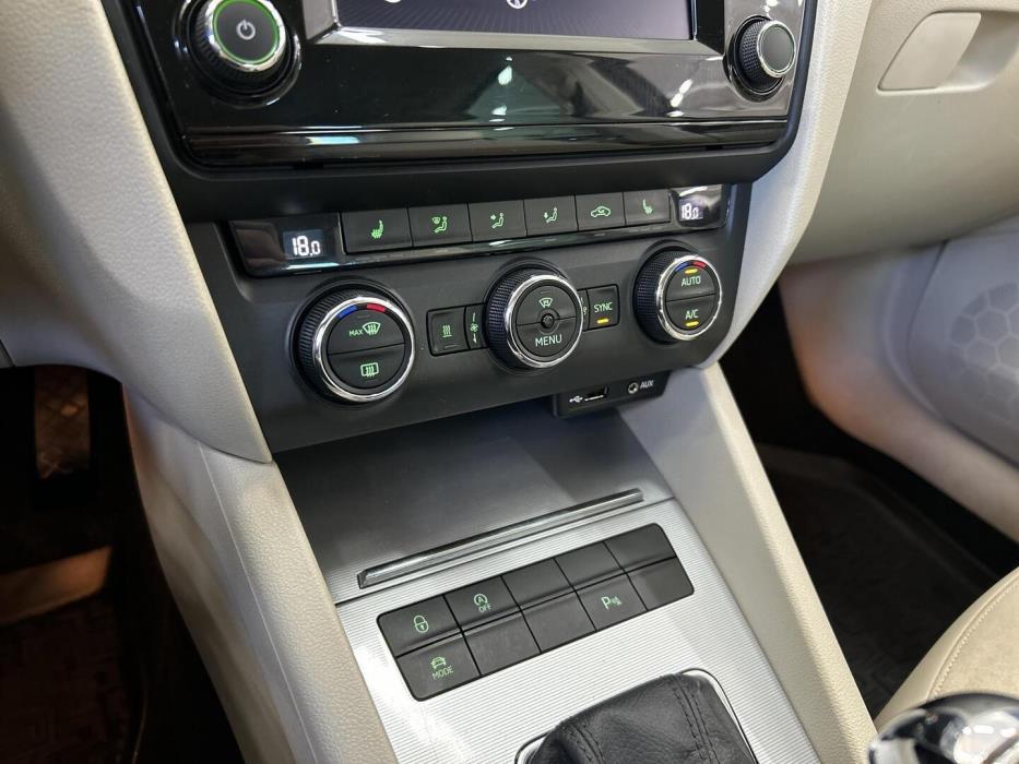 SKODA Octavia 2016