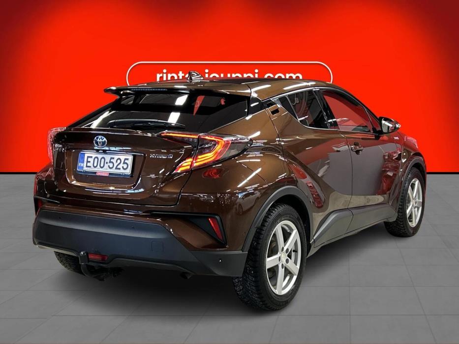 TOYOTA C-HR 2017