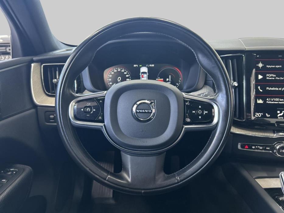 VOLVO XC60 2020