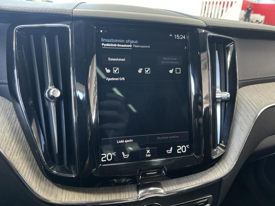VOLVO XC60 2020