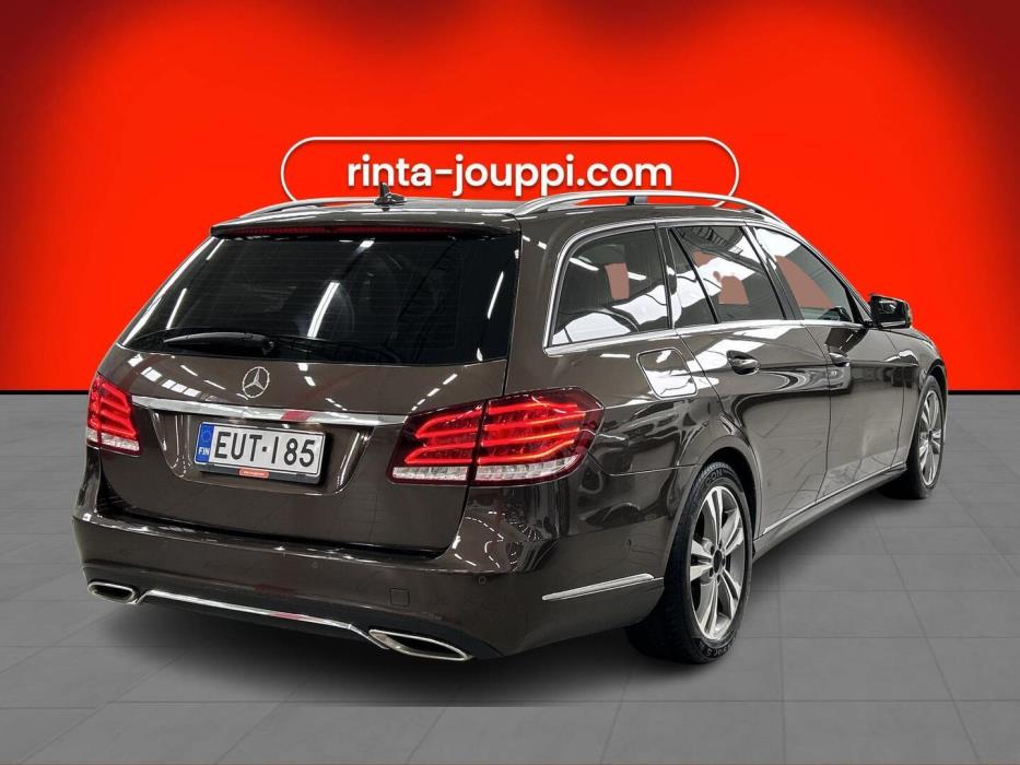 MERCEDES-BENZ E 2014