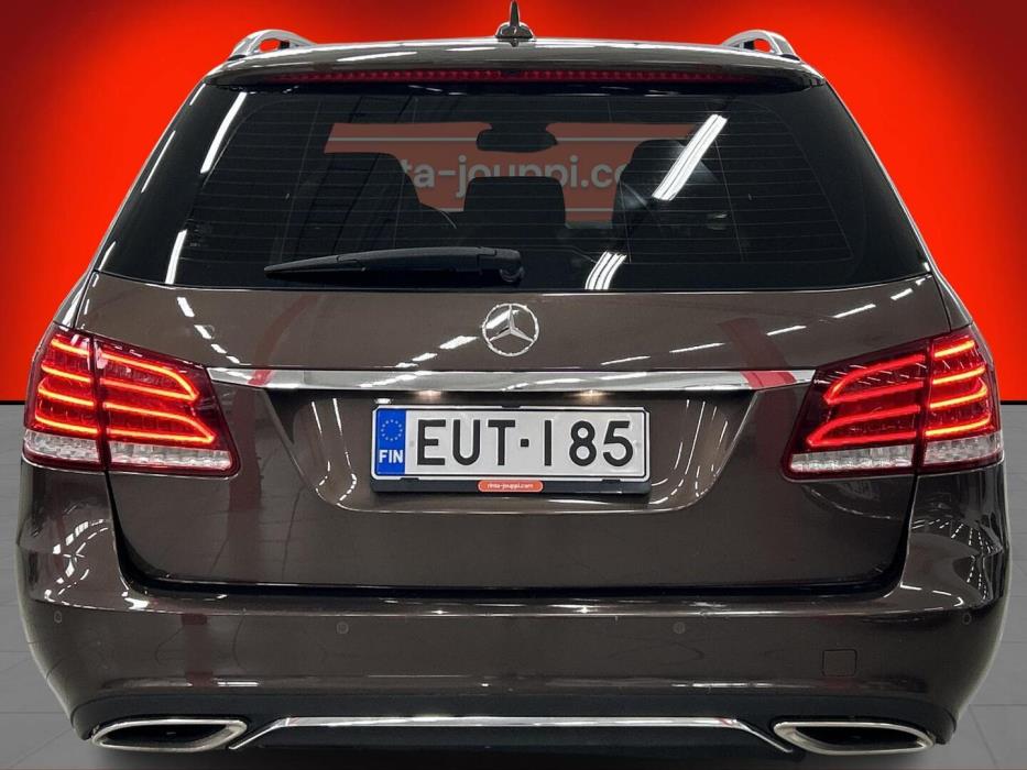 MERCEDES-BENZ E 2014