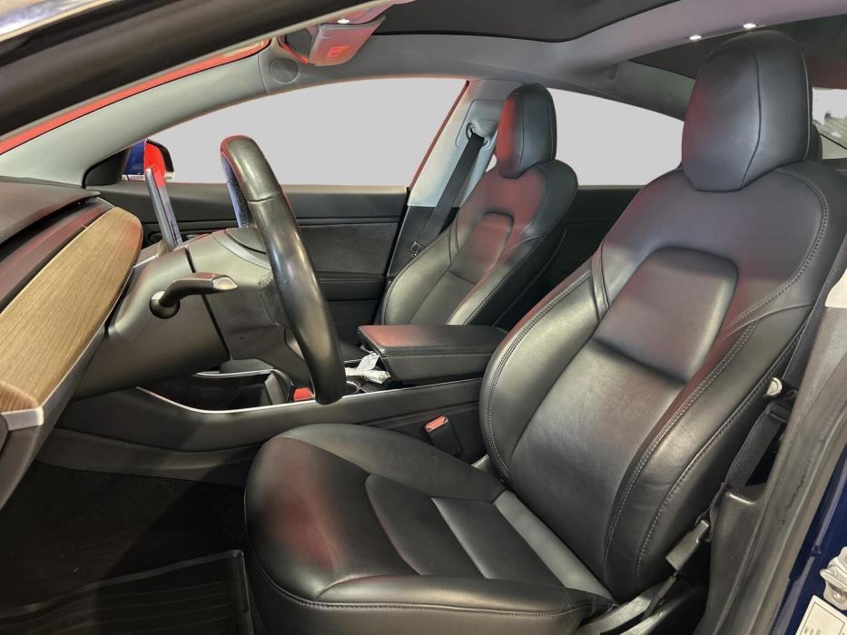TESLA MODEL 3 2019