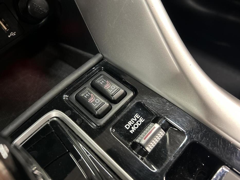 MITSUBISHI ECLIPSE CROSS 2024