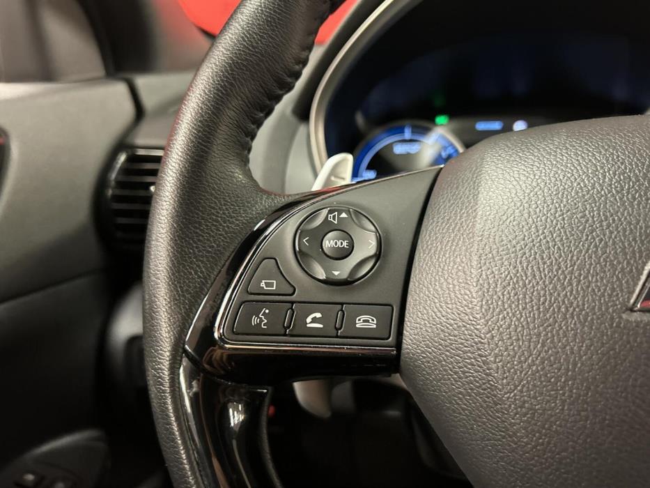 MITSUBISHI ECLIPSE CROSS 2024