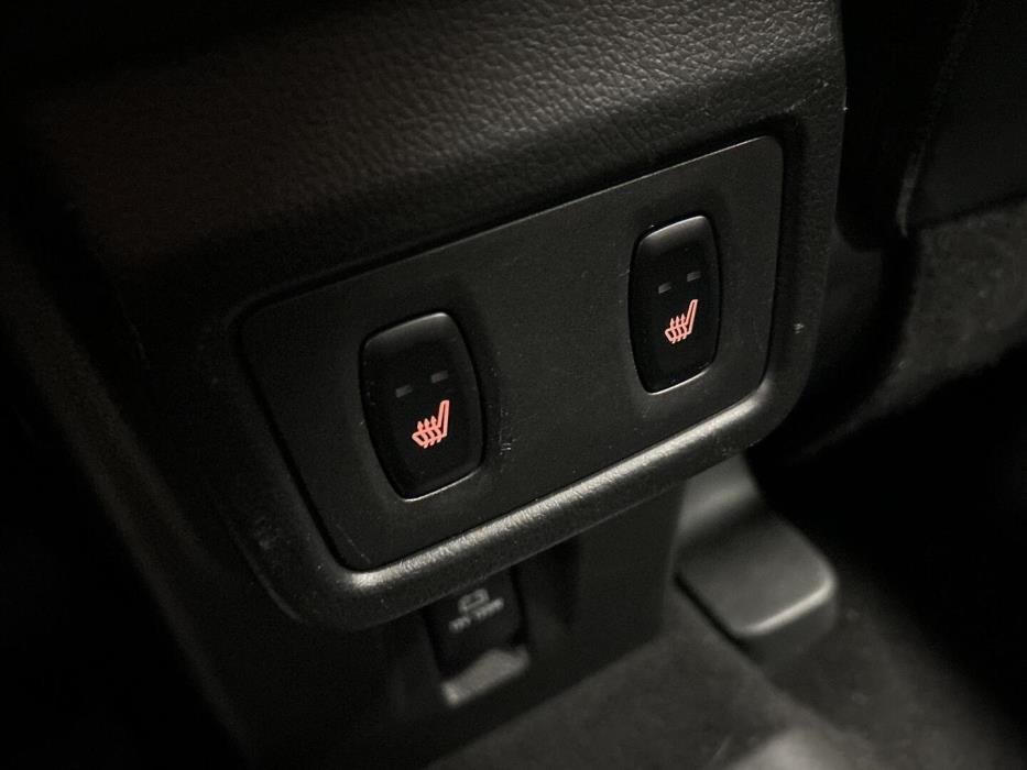 MITSUBISHI ECLIPSE CROSS 2024