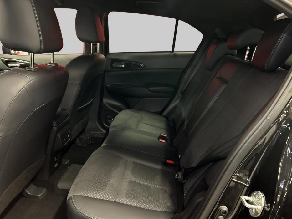 MITSUBISHI ECLIPSE CROSS 2024