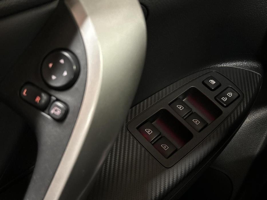 MITSUBISHI ECLIPSE CROSS 2024