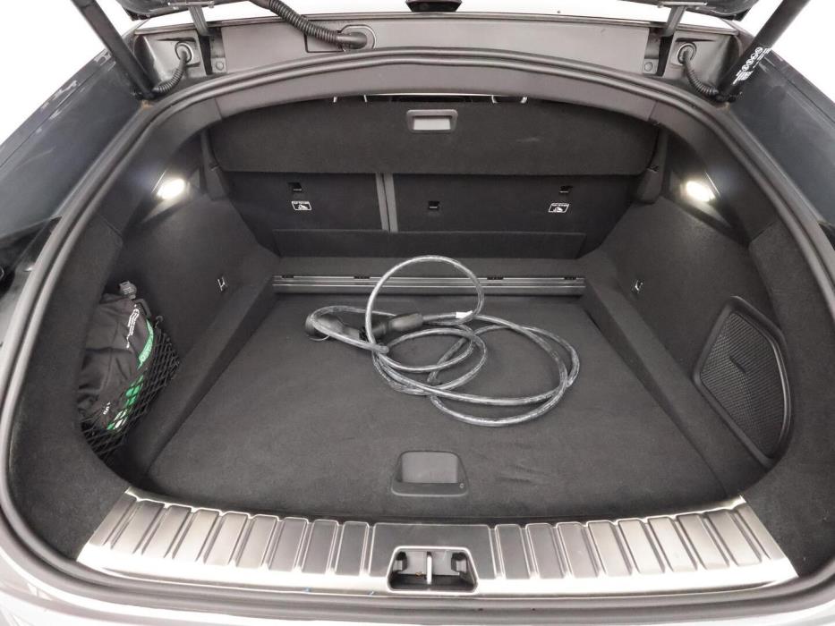 POLESTAR 4 2025