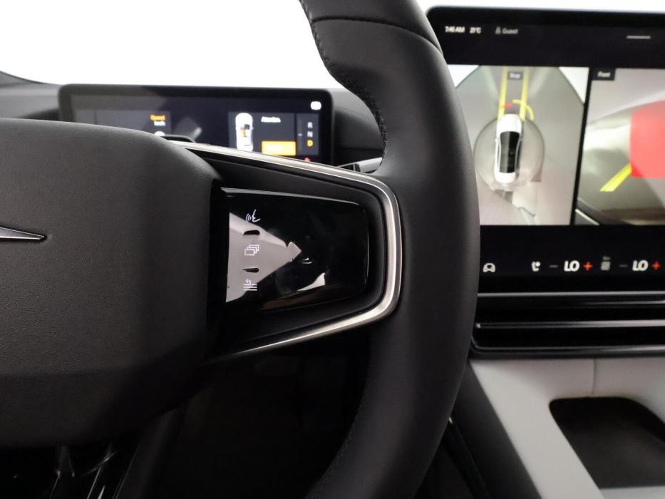 POLESTAR 4 2025