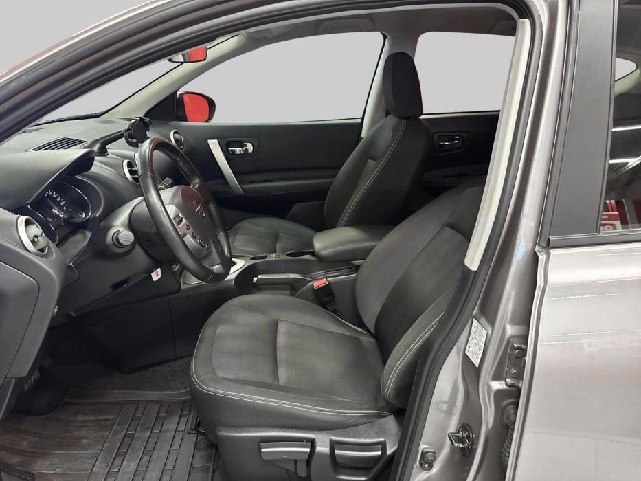 NISSAN Qashqai 2013