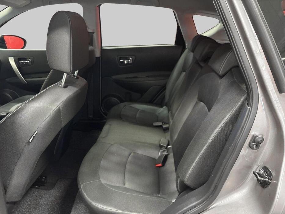 NISSAN Qashqai 2013