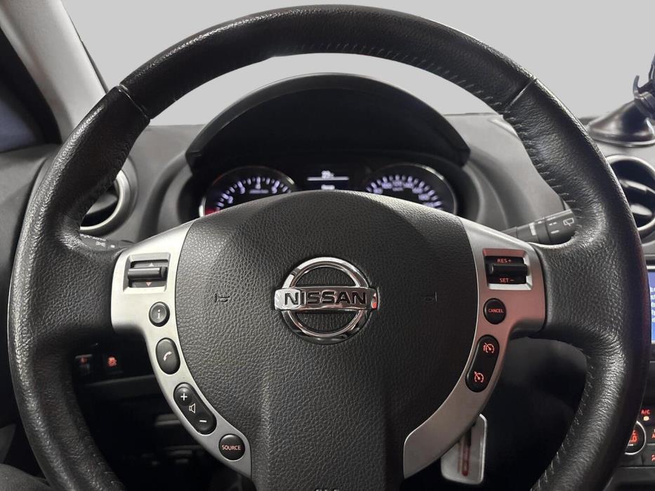 NISSAN Qashqai 2013