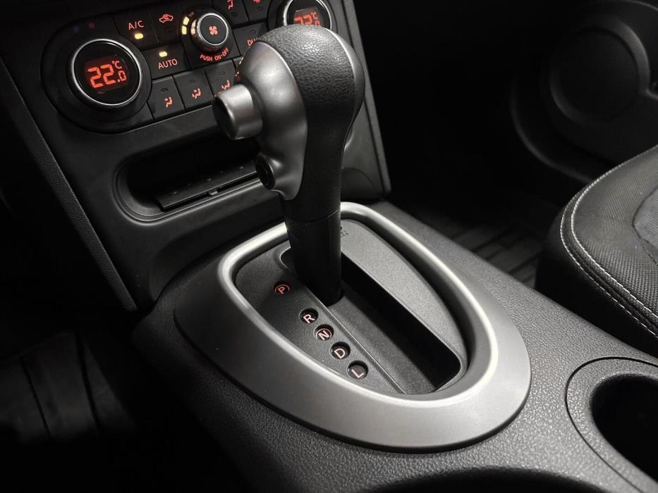 NISSAN Qashqai 2013