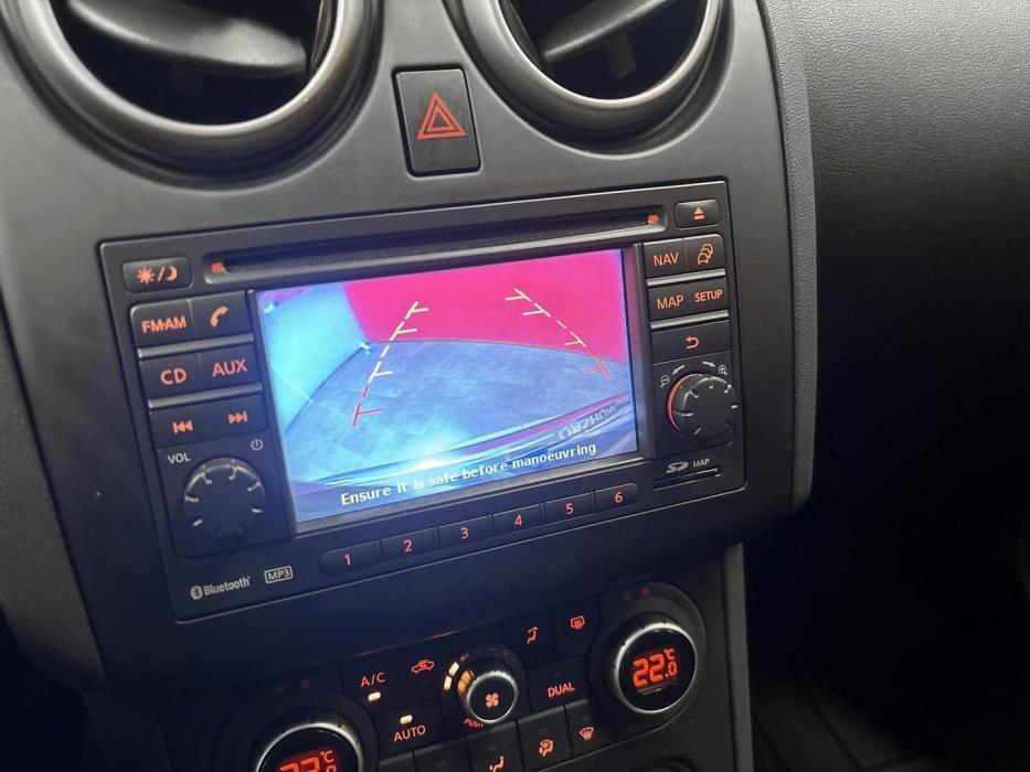 NISSAN Qashqai 2013