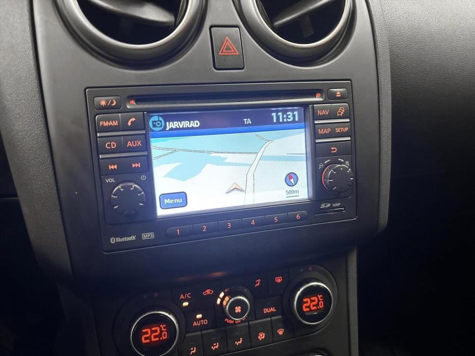 NISSAN Qashqai 2013