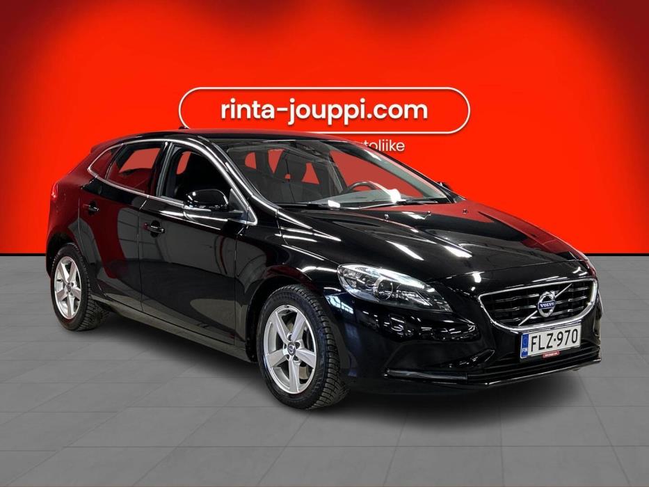 VOLVO V40 2016