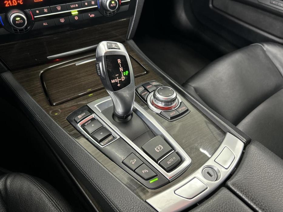 BMW 740 2012