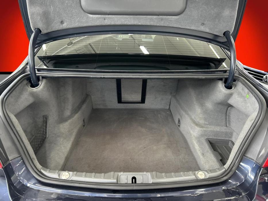 BMW 740 2012