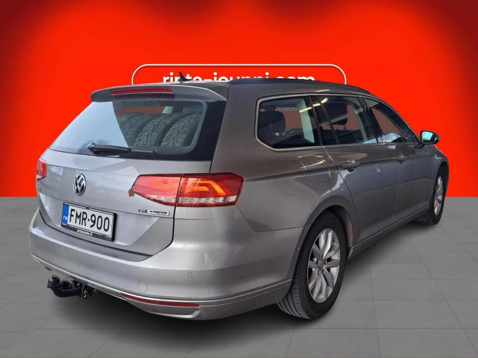 VOLKSWAGEN Passat 2017