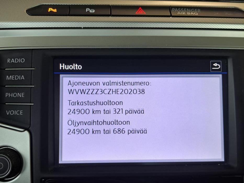 VOLKSWAGEN Passat 2017